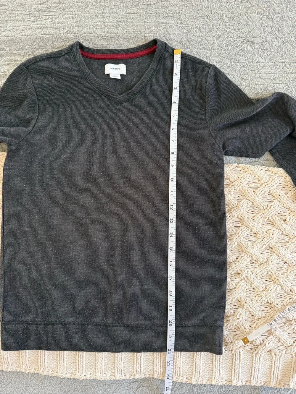 Old Navy Boys V-Neck Sweater Size 10/12 – Charcoal Gray